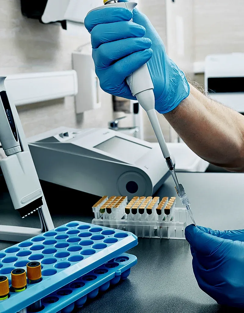 imgi_105_Diagnostic-and-Laboratory-Services